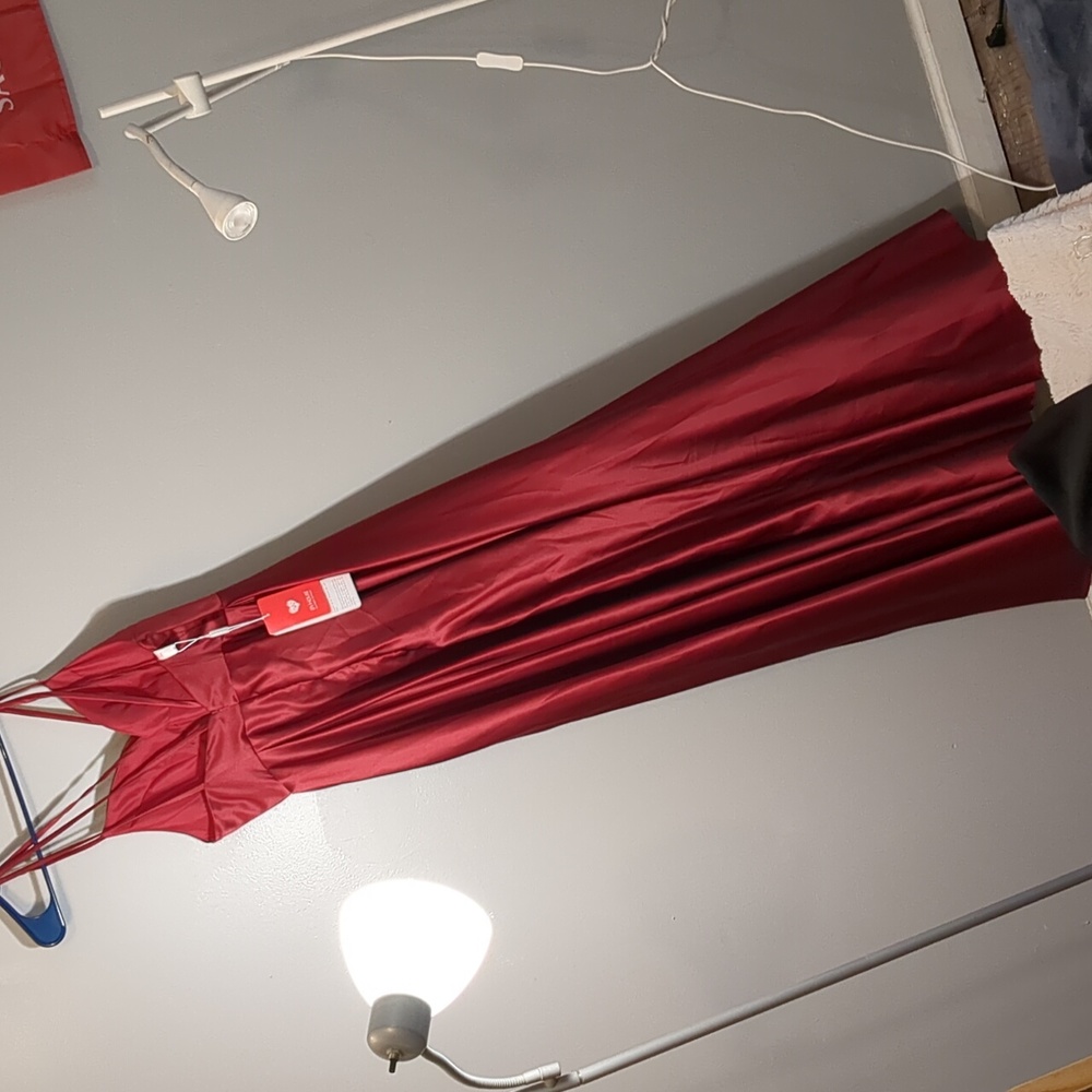 JJ's House, 2, red